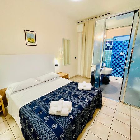 Hotel Vannucci Rimini Exterior photo