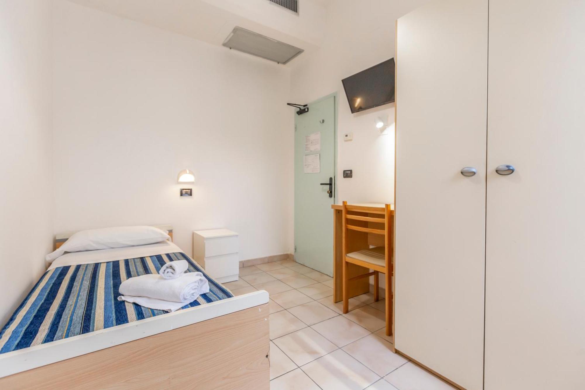 Hotel Vannucci Rimini Exterior photo