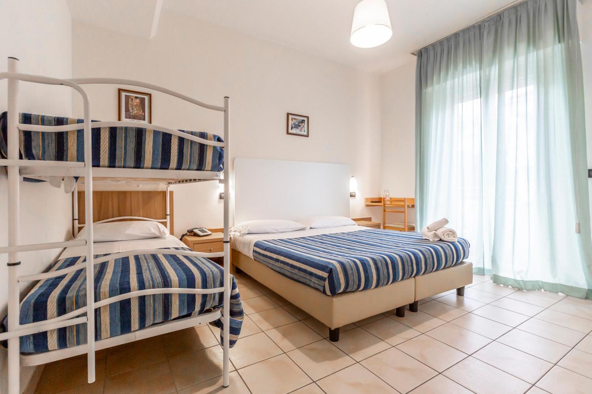 Hotel Vannucci Rimini Exterior photo