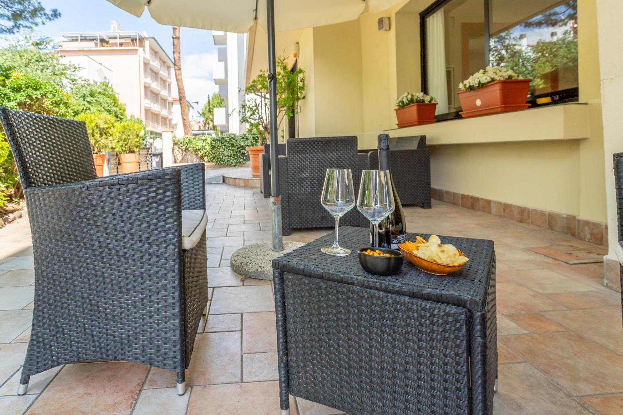 Hotel Vannucci Rimini Exterior photo